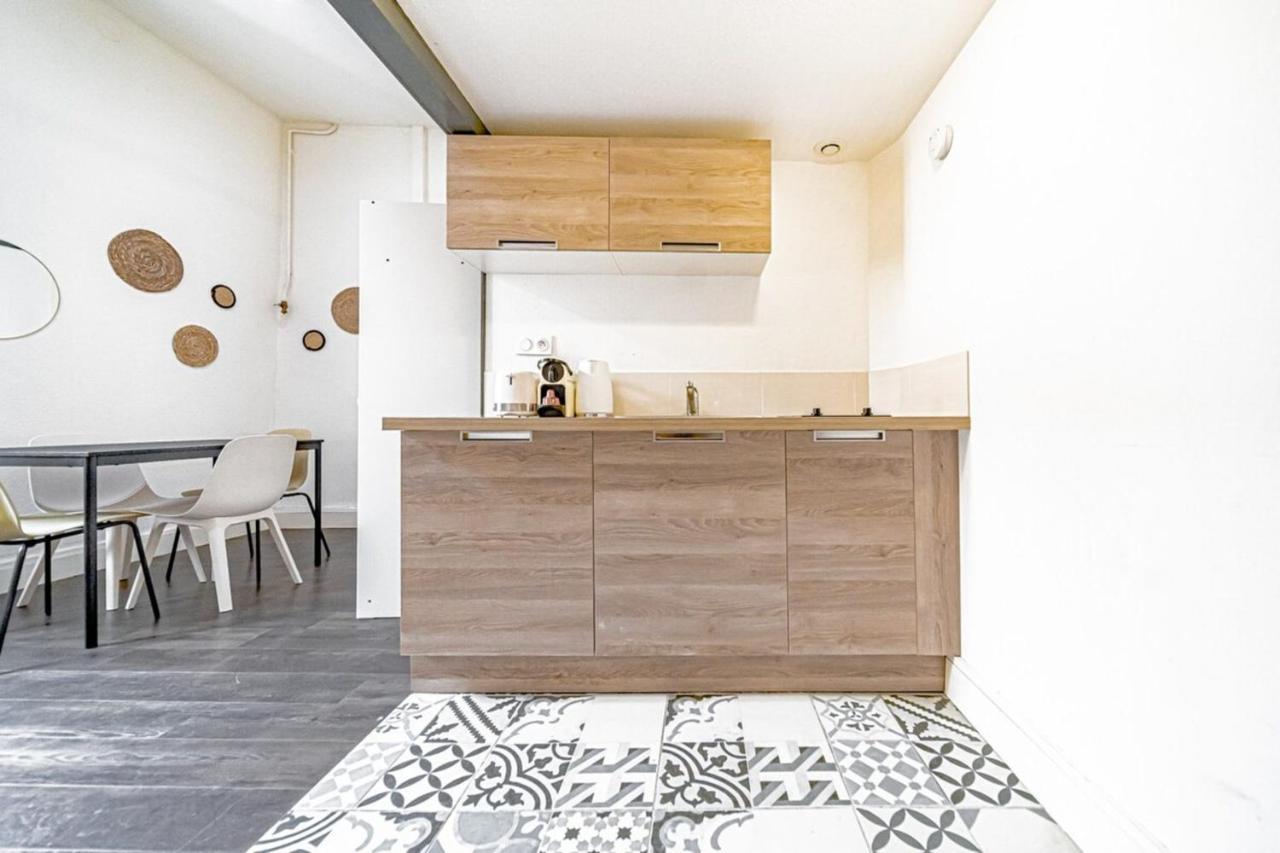 Appartamento Studio Dumas-Charmant 2 Pers-Metro Valmy Lione Esterno foto